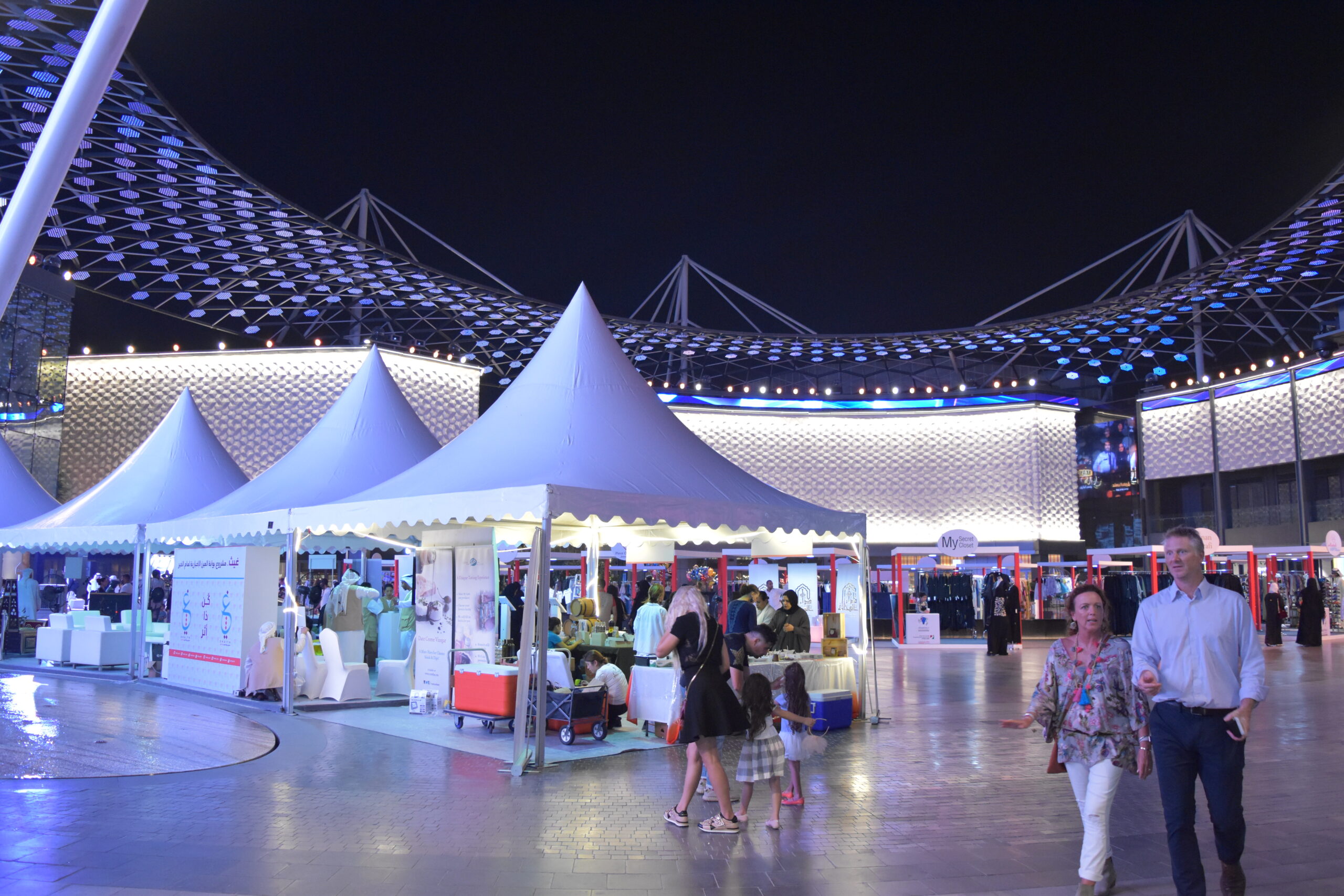 Etihad Pagoda tent Setup